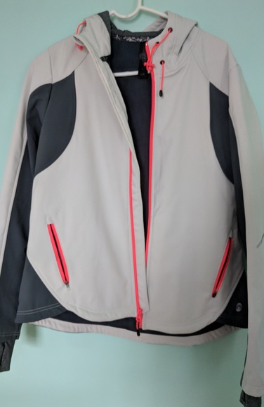 Jacket - Picture 1 of 4